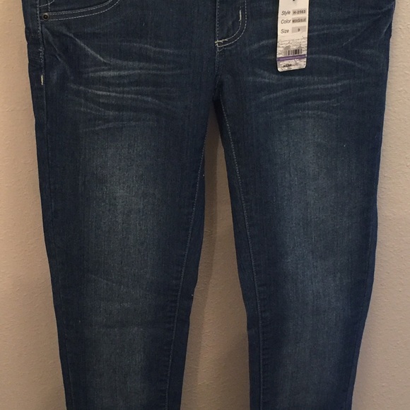 Hectik by Natalia Skinny Jeans #55 - Picture 3 of 6